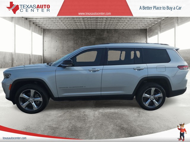 Jeep Grand Cherokee L Vehicle Full-screen Gallery Image 05