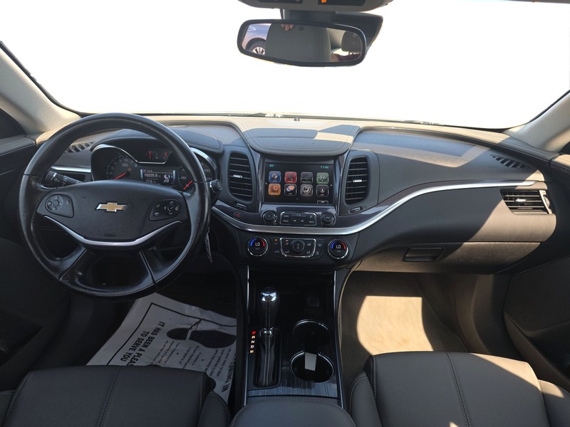Chevrolet Impala Vehicle Full-screen Gallery Image 15