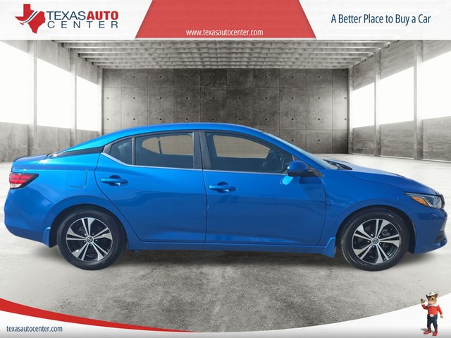 Nissan Sentra Vehicle Full-screen Gallery Image 04