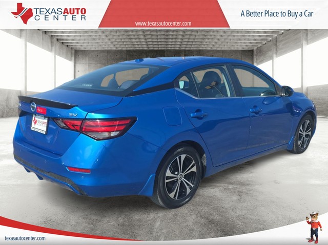 Nissan Sentra Vehicle Full-screen Gallery Image 07