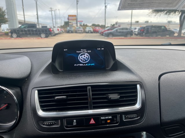 Buick Encore Vehicle Full-screen Gallery Image 12