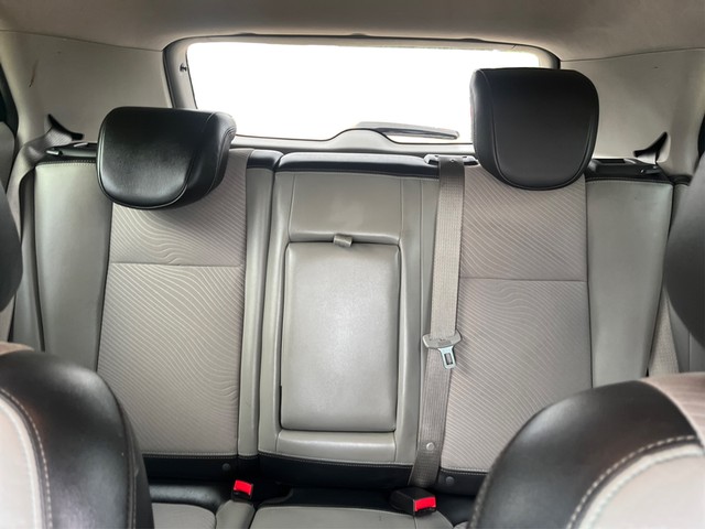 Buick Encore Vehicle Full-screen Gallery Image 13
