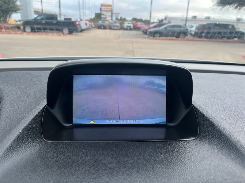 Buick Encore Vehicle Full-screen Gallery Image 17
