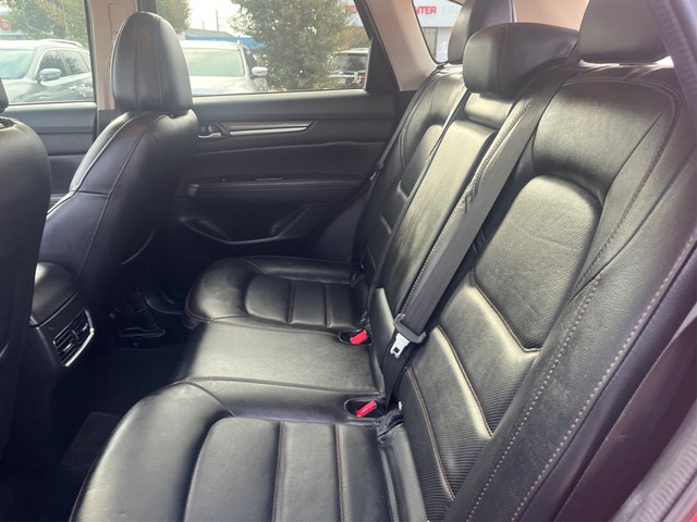 Mazda CX-5 Vehicle Full-screen Gallery Image 10