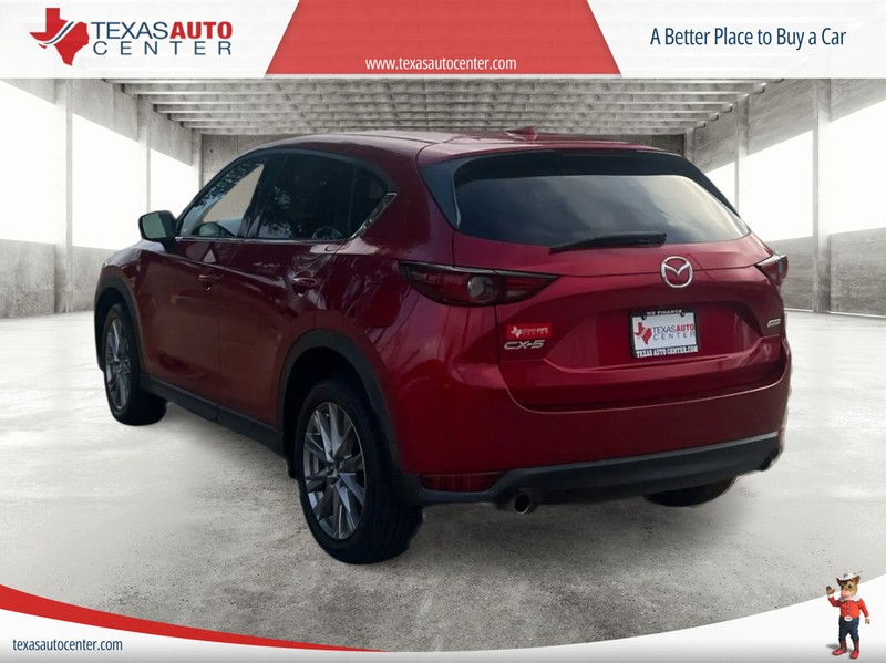 Mazda CX-5 Vehicle Full-screen Gallery Image 8