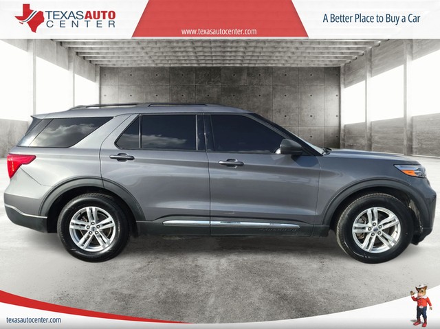 Ford Explorer Vehicle Full-screen Gallery Image 04