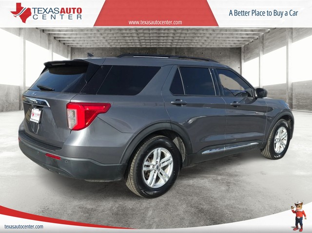 Ford Explorer Vehicle Full-screen Gallery Image 07