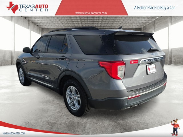 Ford Explorer Vehicle Full-screen Gallery Image 08