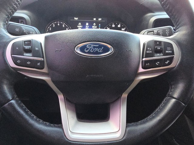Ford Explorer Vehicle Full-screen Gallery Image 14