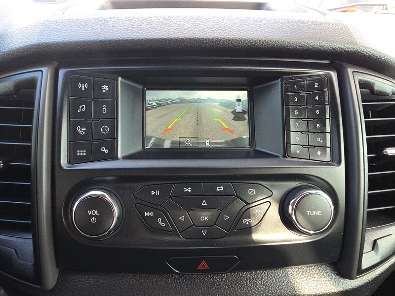 Ford Ranger Vehicle Full-screen Gallery Image 16