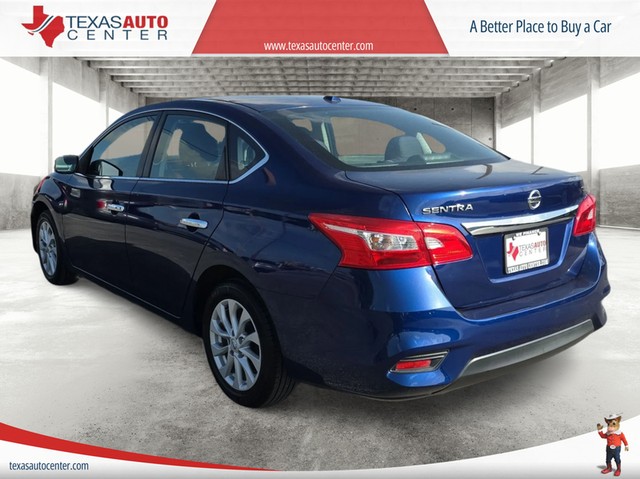 Nissan Sentra Vehicle Full-screen Gallery Image 08