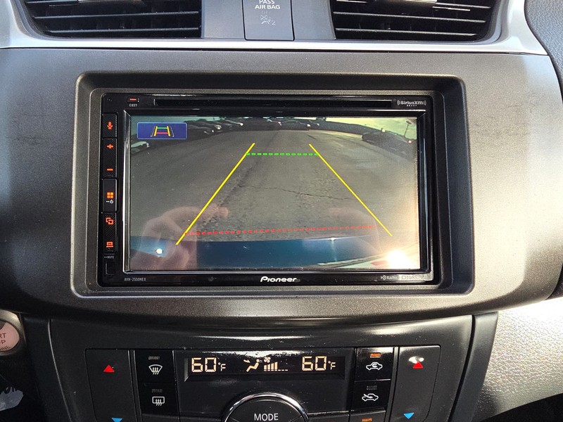 Nissan Sentra Vehicle Full-screen Gallery Image 16