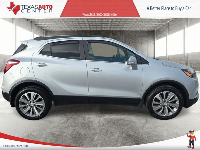 Buick Encore Vehicle Full-screen Gallery Image 04
