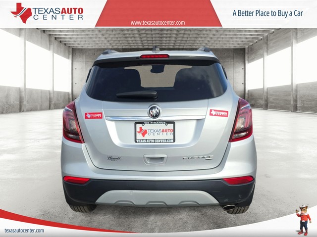 Buick Encore Vehicle Full-screen Gallery Image 06