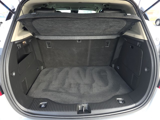 Buick Encore Vehicle Full-screen Gallery Image 11