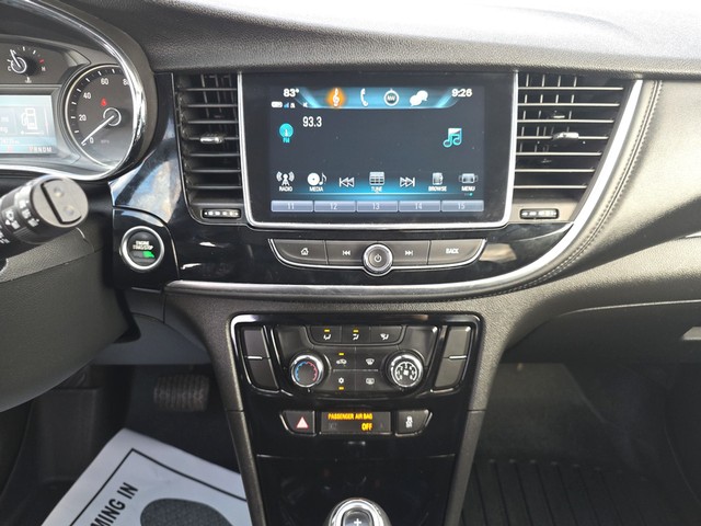 Buick Encore Vehicle Full-screen Gallery Image 12