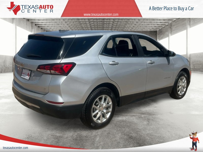 Chevrolet Equinox Vehicle Full-screen Gallery Image 7