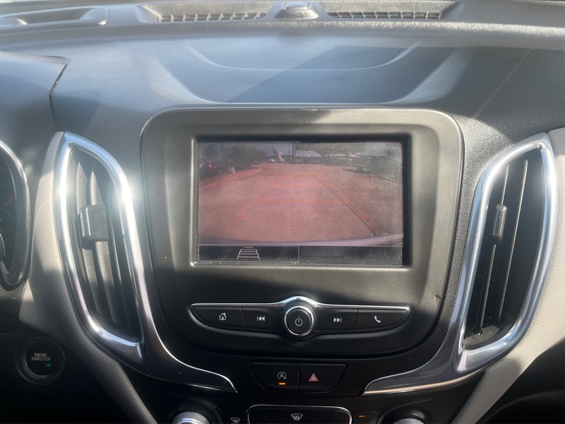 Chevrolet Equinox Vehicle Full-screen Gallery Image 18