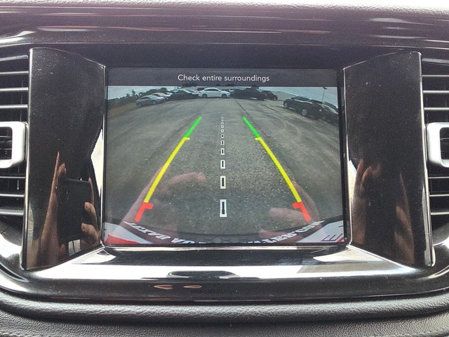 Dodge Durango Vehicle Full-screen Gallery Image 14
