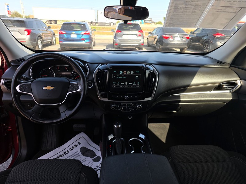 Chevrolet Traverse Vehicle Full-screen Gallery Image 8