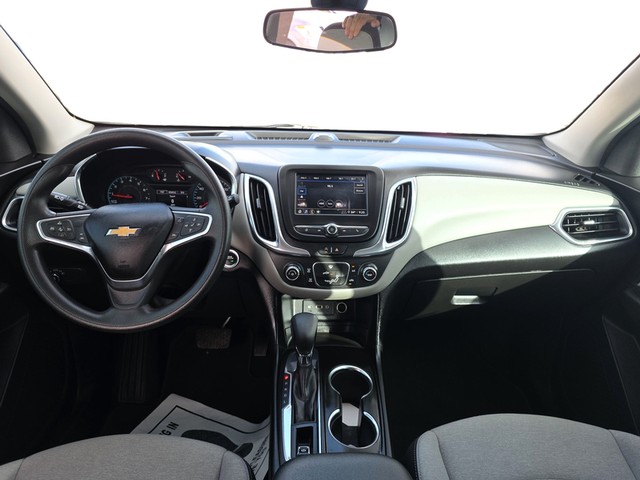 Chevrolet Equinox Vehicle Full-screen Gallery Image 16
