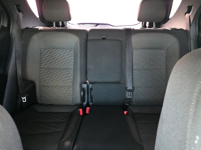 Chevrolet Equinox Vehicle Full-screen Gallery Image 13