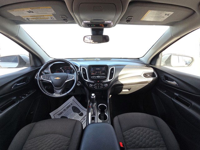Chevrolet Equinox Vehicle Full-screen Gallery Image 15