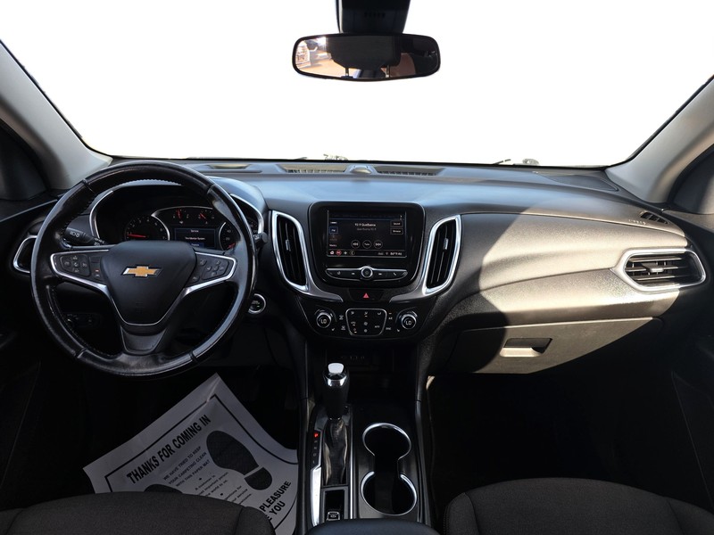 Chevrolet Equinox Vehicle Full-screen Gallery Image 16