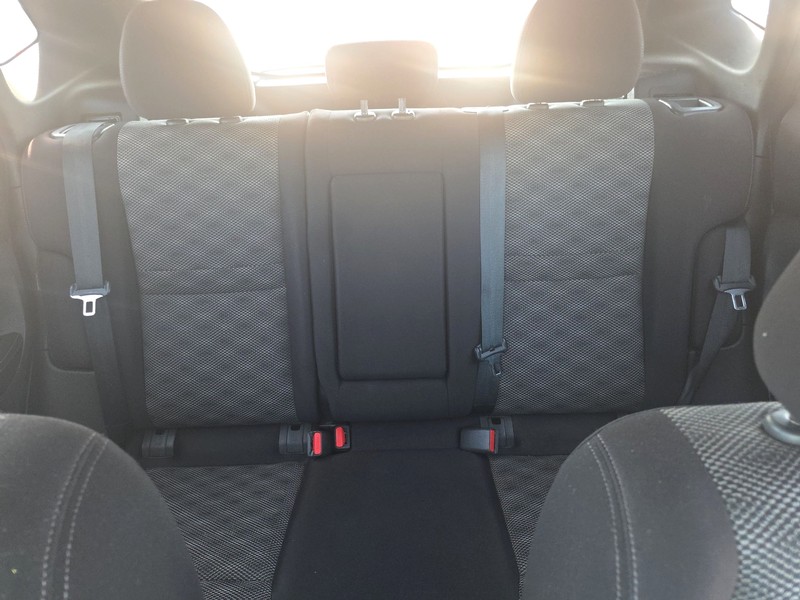 Nissan Rogue Sport Vehicle Full-screen Gallery Image 13