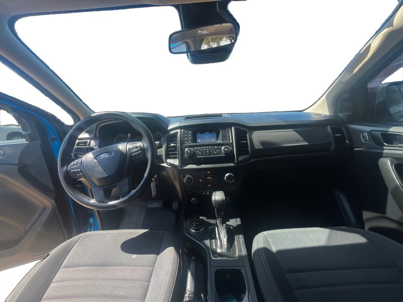 Honda Civic Hatchback Vehicle Full-screen Gallery Image 16