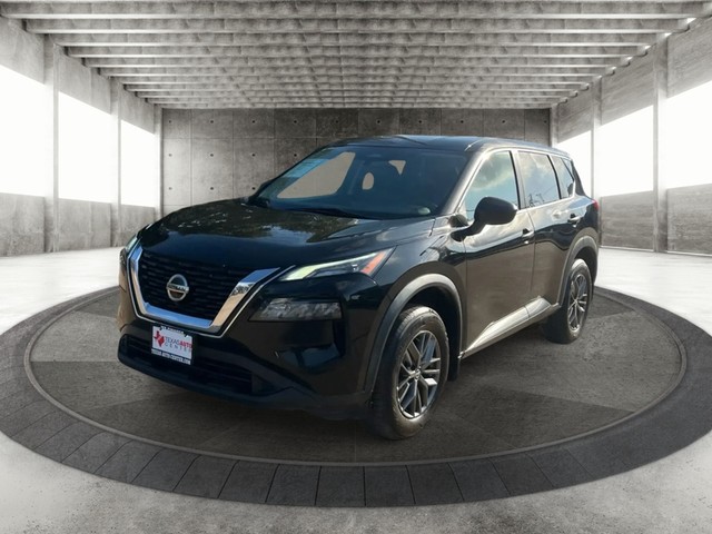 Nissan Rogue Vehicle Full-screen Gallery Image 02