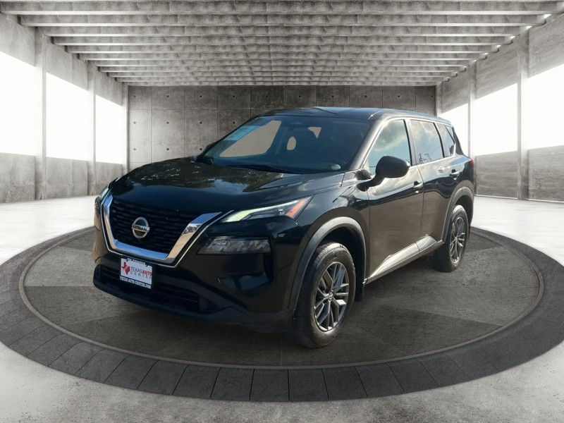 Nissan Rogue Vehicle Full-screen Gallery Image 2