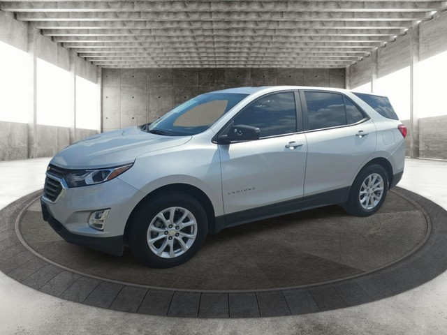 Chevrolet Equinox Vehicle Full-screen Gallery Image 02