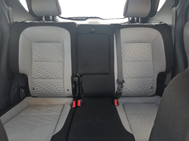 Chevrolet Equinox Vehicle Full-screen Gallery Image 13