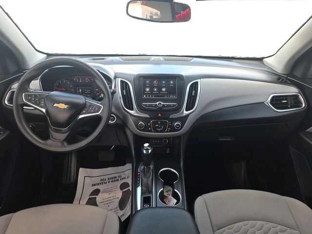 Chevrolet Equinox Vehicle Full-screen Gallery Image 16