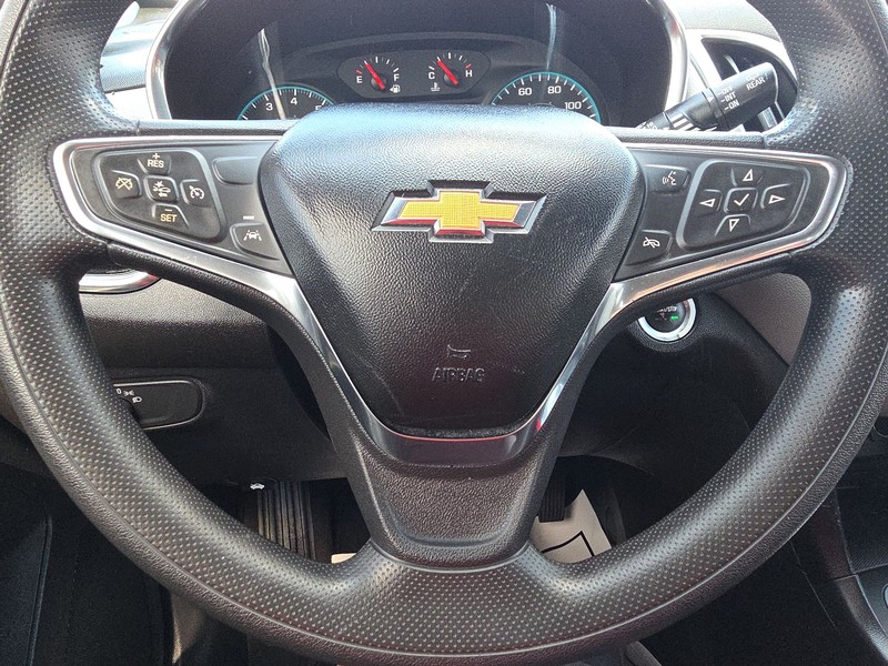 Chevrolet Equinox Vehicle Full-screen Gallery Image 14