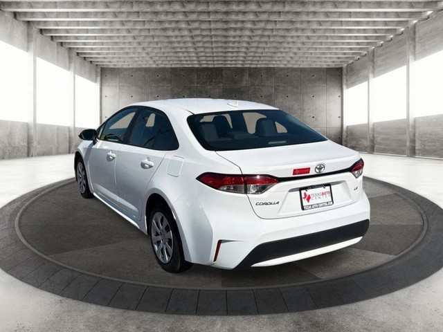 Toyota Corolla Vehicle Full-screen Gallery Image 08