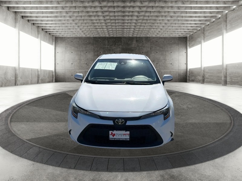 Toyota Corolla Vehicle Full-screen Gallery Image 3