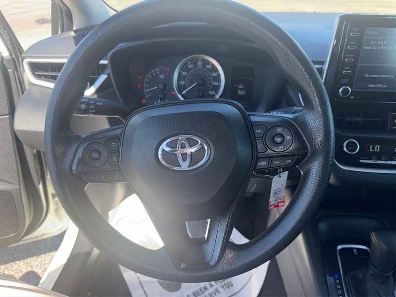 Toyota Corolla Vehicle Full-screen Gallery Image 14