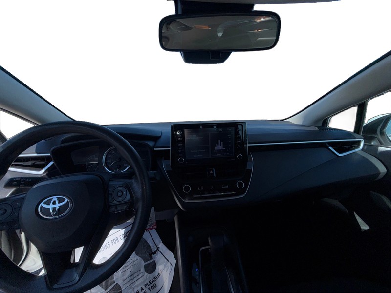 Toyota Corolla Vehicle Full-screen Gallery Image 16