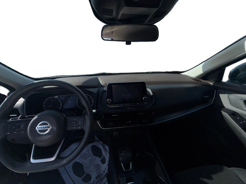 Nissan Rogue Vehicle Full-screen Gallery Image 15
