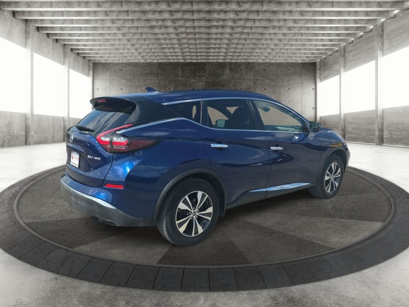 Nissan Murano Vehicle Full-screen Gallery Image 7