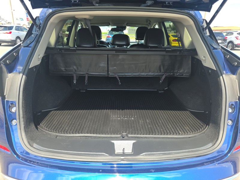 Nissan Murano Vehicle Full-screen Gallery Image 11