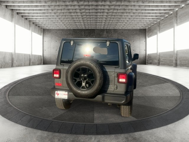 Jeep Wrangler Unlimited Vehicle Full-screen Gallery Image 06