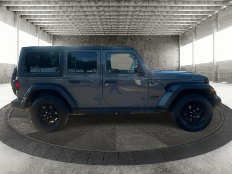 Jeep Wrangler Unlimited Vehicle Full-screen Gallery Image 4