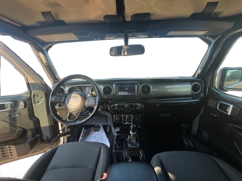 Jeep Wrangler Unlimited Vehicle Full-screen Gallery Image 16