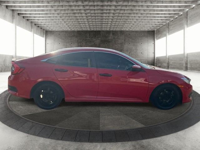 Honda Civic Sedan Vehicle Full-screen Gallery Image 04