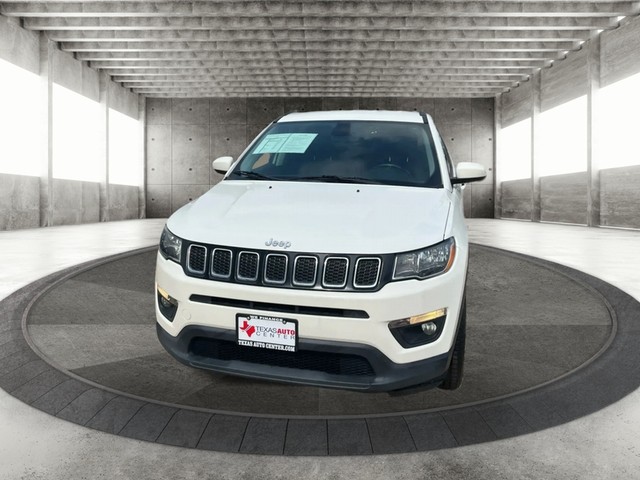 Jeep Compass Vehicle Full-screen Gallery Image 03