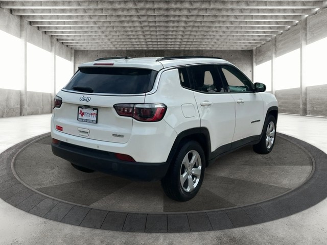 Jeep Compass Vehicle Full-screen Gallery Image 07