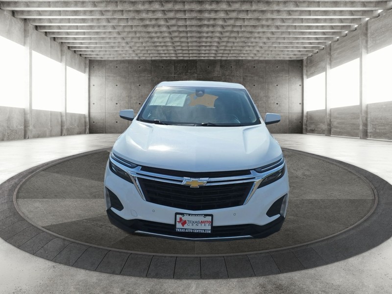 Chevrolet Equinox Vehicle Full-screen Gallery Image 3